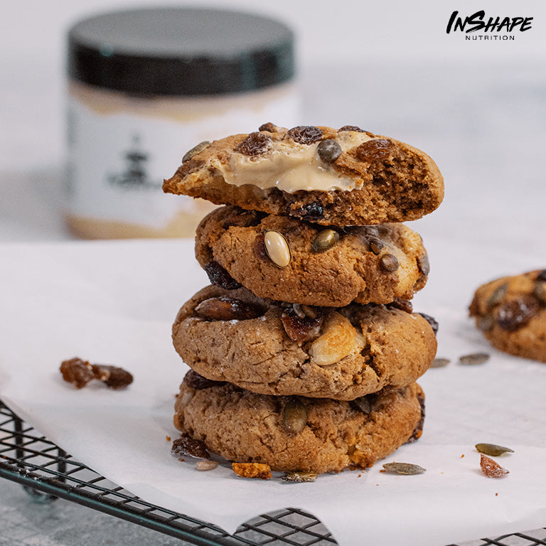 Protein-Cookies mit weißer Schokolade 